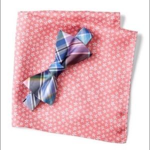 Tommy Hilfiger Silk Plaid Bow Tie & Flower Print
